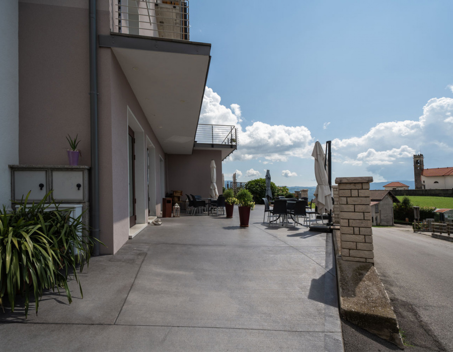 Pavilux pavimento industriale colore lavagna. Locanda San Martino Alpago BL 01